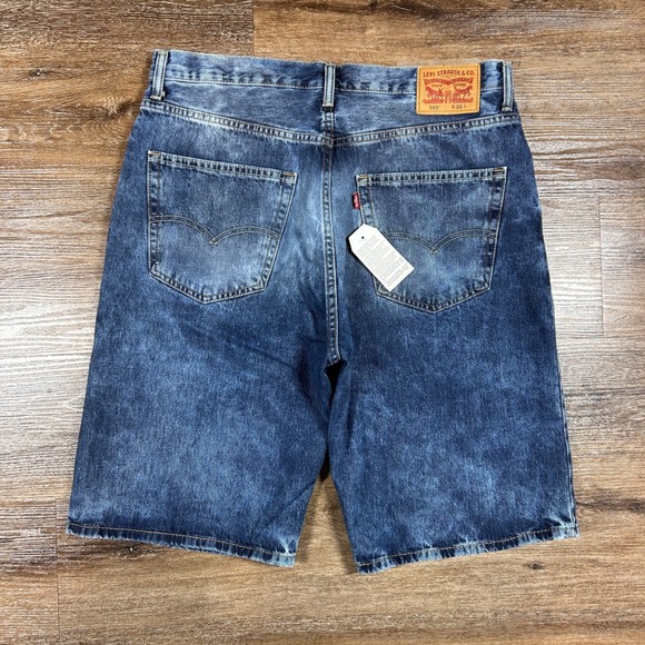 Levi's Shorts Mens 36 Denim Acid Wash Blue Loose Fit Baggy Skater Streetwear NWT - Picture 1 of 9